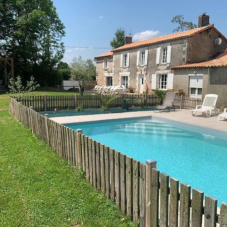 Une Chambre Au Calme En Gatine Deux-Sevrienne Vouhe  Exteriér fotografie
